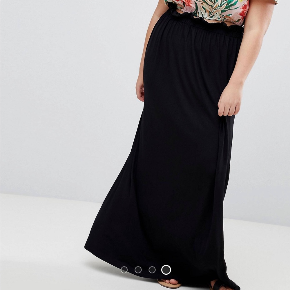 Maxi skirt with paper bag waist